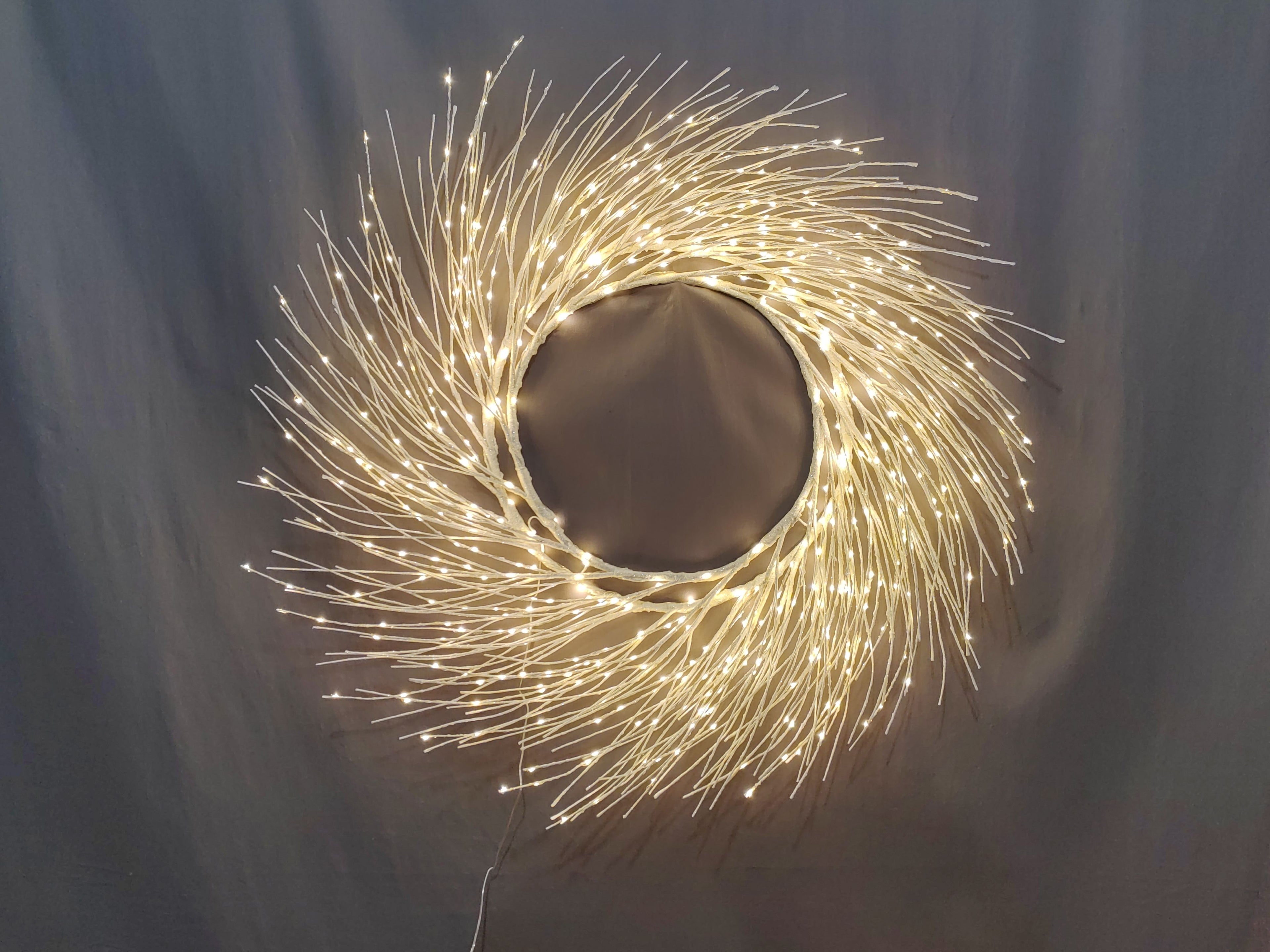 120cm LED White Wreath