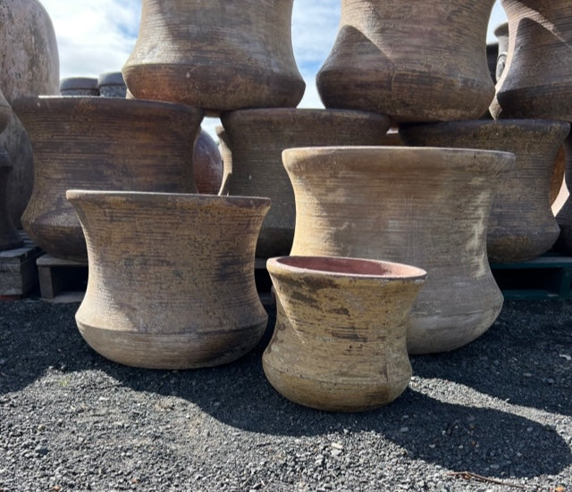 Ancient Cauldron Pot Med
