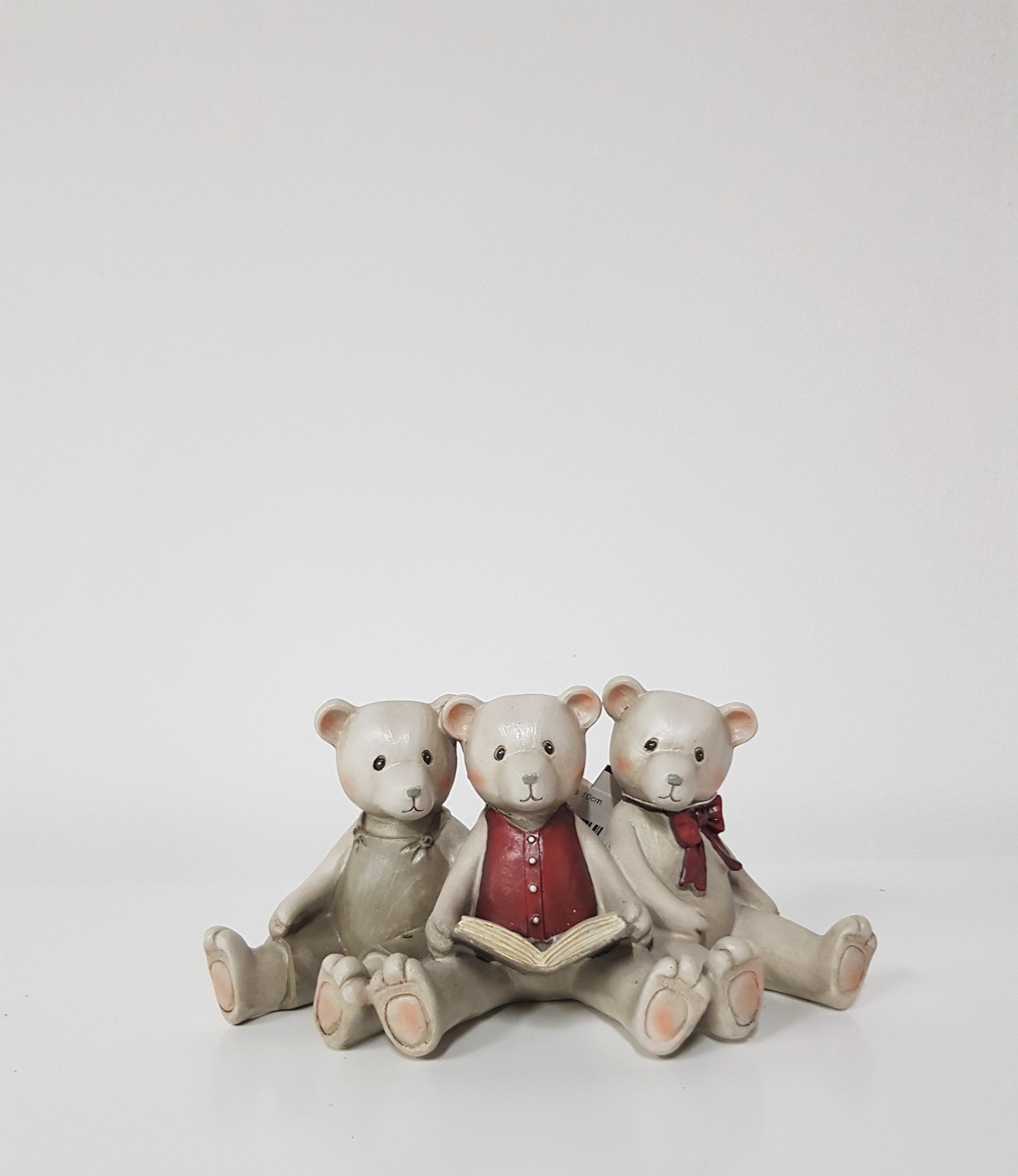 Three Sitting Bears 10cm
