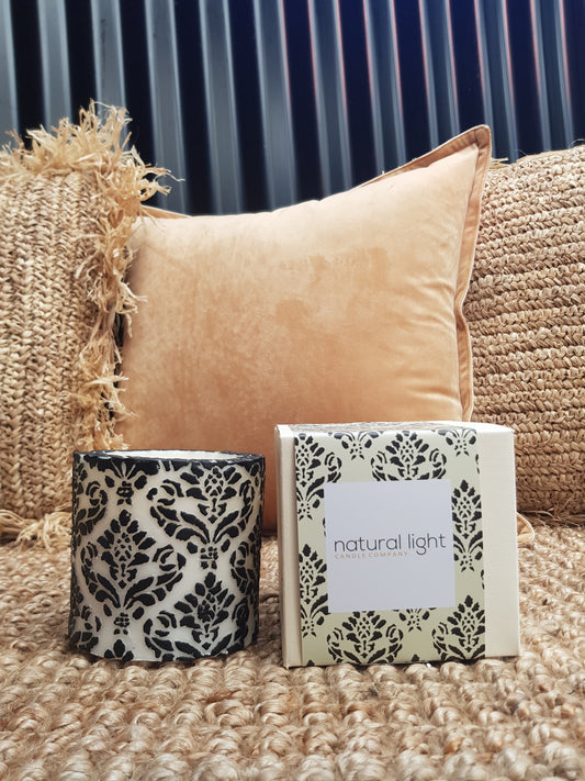 Pineapple Damask 4" Rec Black and White