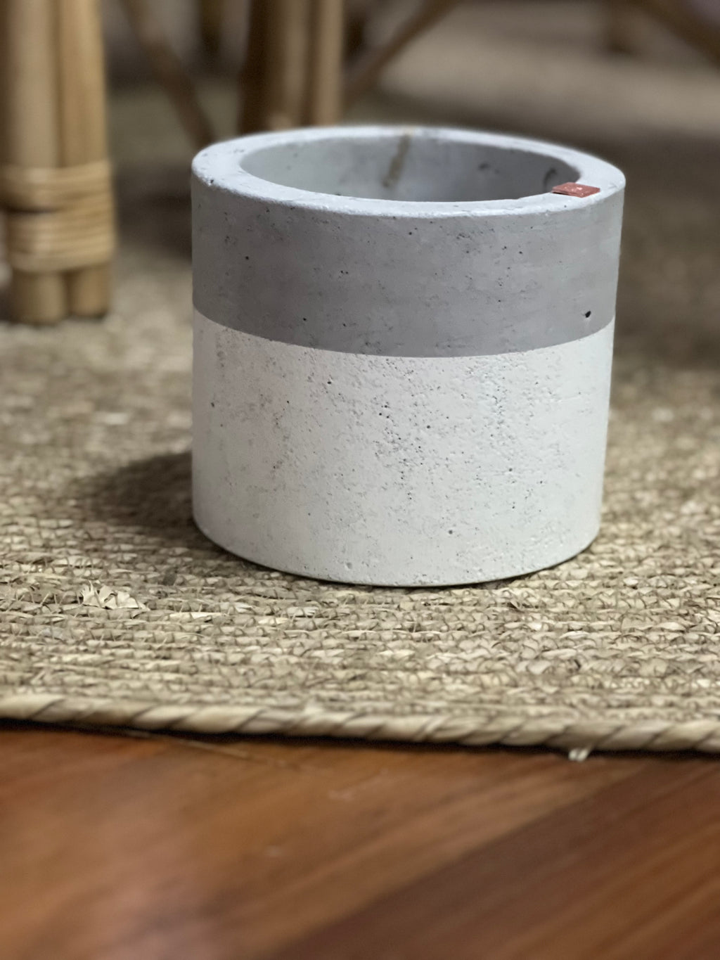 Basic Dip Planter White Bottom Small